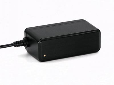 充完电充电器要拔出来吗？