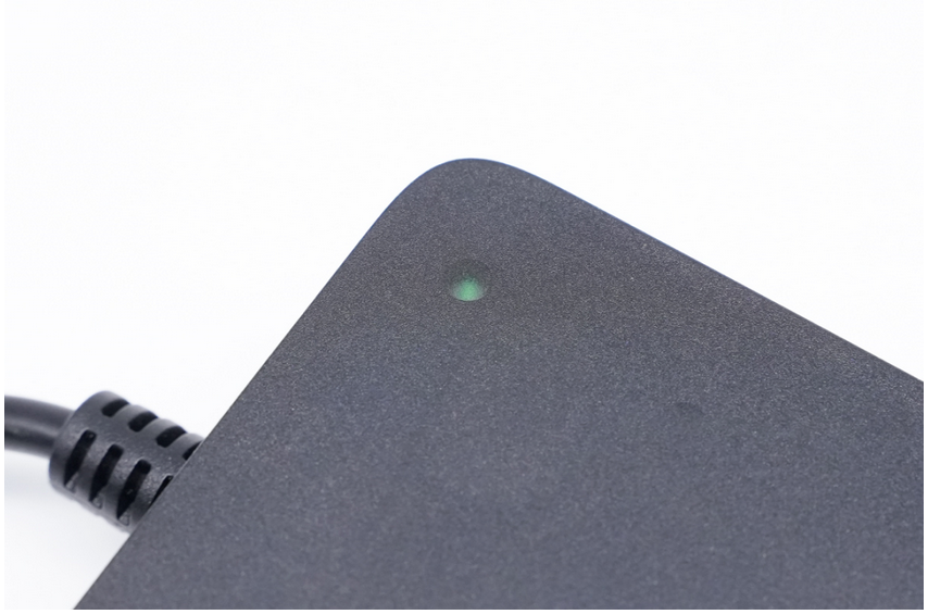 电动自行车进入氮化镓时代，拆解尊龙凯时168W氮化镓锂电池充电器 