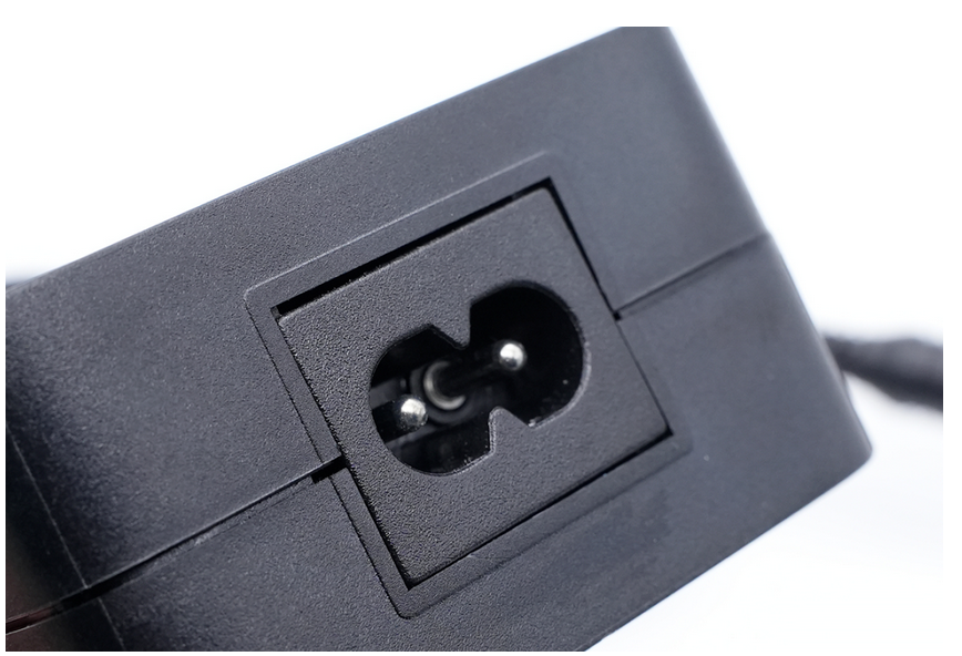 电动自行车进入氮化镓时代，拆解尊龙凯时168W氮化镓锂电池充电器 