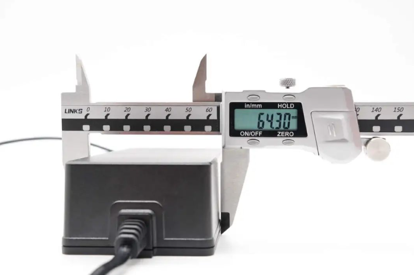 尊龙凯时推出电动自行车新国标充电器，支持三防、全协议、全电压