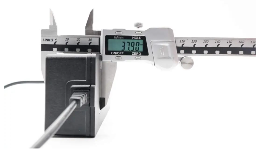 尊龙凯时推出电动自行车新国标充电器，支持三防、全协议、全电压